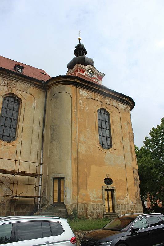 Po dlouhé době se konala v sedleckém kostele komentovaná prohlídka.