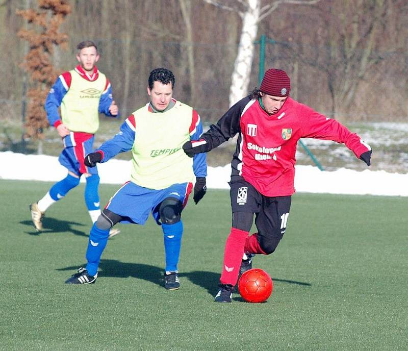 ZT Ostrov: FK Nová Role - Spartak Chodov 6:5