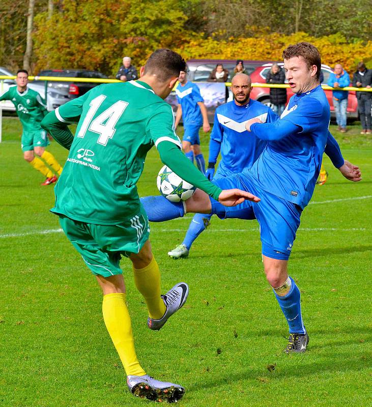 Divize: 1.FC Karlovy Vary - FK Ostrov 6:2 (3:1). 