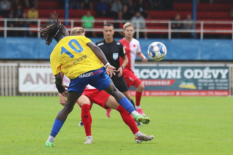 SK Rakovník - FC Slavia Karlovy Vary 4:2 (1:2).