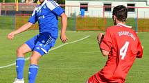 Vítězem krajského poháru mužů KKFS se stali po výhře 1:0, fotbalisté Nového Sedla (v červeném), kteří udolali nejdecký FK (v modrém).