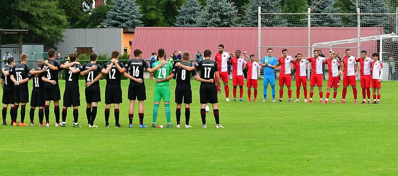 Tři body urvala v souboji s rezervou pražské Slavie fotbalová družina trenéra Mariána Geňa, která slavila výhru 2:1.