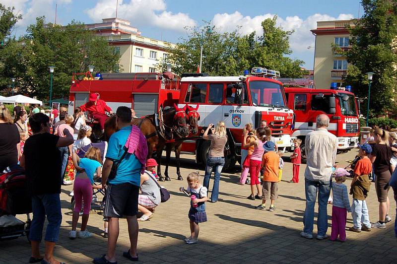 Oslavy 140. výročí založení první dobrovolné jednotky hasičů se uskutečnily v sobotu v Ostrově.