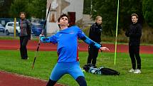 Karlovarské kontrolní závody uspořádal v týdnu na městském atletickém stadionu v lázeňském městě Triatlet Karlovy Vary.