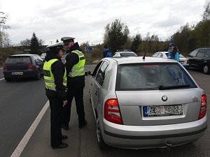 Mimořádná policejní dopravní preventivní akce na silnicích v Karlovarském kraji.