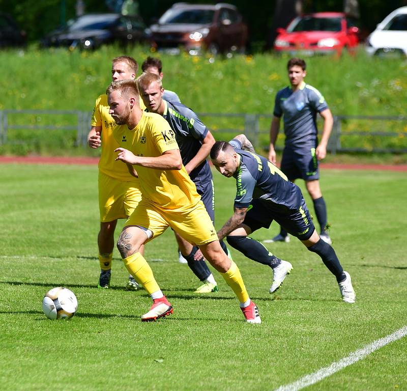 Chebská Hvězda porazila v derby v rámci Fortuna divize A Mariánské Lázně 3:1.