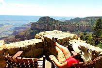 USA - odpočinkový pohled na Grand Canyon 