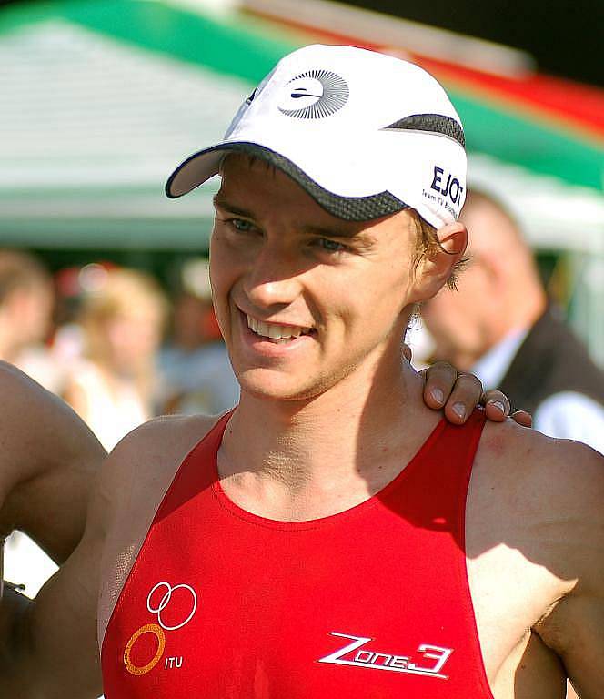 Čtvrtý díl Evropského poháru v olympijském triatlonu přilákal na trasu City Triathlonu 2010 v Karlových Varech několik tisícovek fanoušků