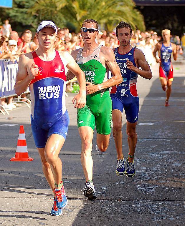 Čtvrtý díl Evropského poháru v olympijském triatlonu přilákal na trasu City Triathlonu 2010 v Karlových Varech několik tisícovek fanoušků