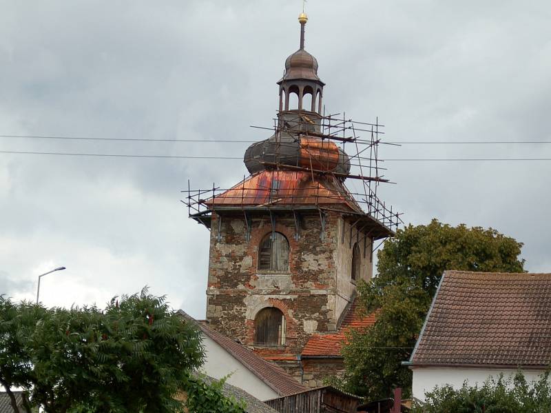 Kostel Nanebevzetí Panny Marie v Kobylé