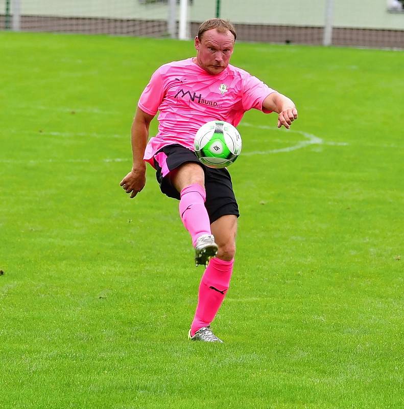 Dvory zvládly domácí premiéru, porazily Kynšperk 4:0.