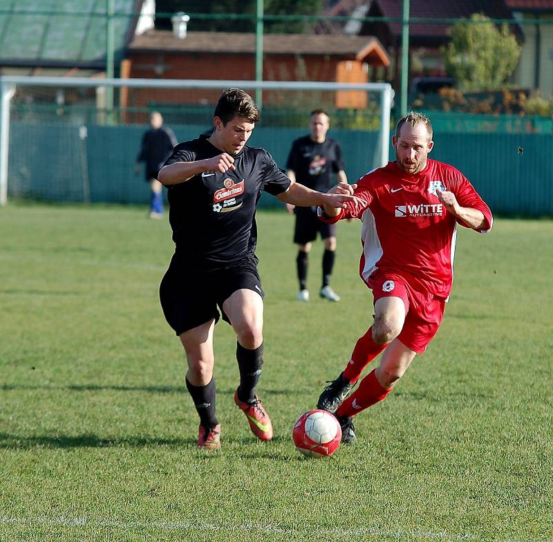 Po šesti letech se navrací zpět na krajskou fotbalovou mapu TJ KSNP Sedlec.