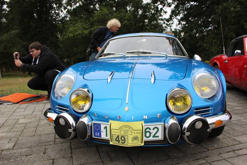 Historia Motor Club Františkovy Lázně pořádal v sobotu 1. září už 8. ročník Veteran Rallye Františkovy Lázně.