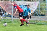 Dalovice (ve žlutém) zdolaly Útvinu 3:1.