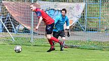 Dalovice (ve žlutém) zdolaly Útvinu 3:1.