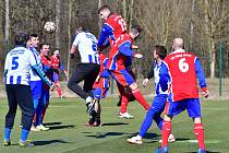 Fotbalisté Nové Role se loučili s ostrovským turnajem vysokou výhrou, když karlovarskou Lokomotivu porazili 6:0.