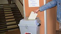 Volební místnost v Kladrubech