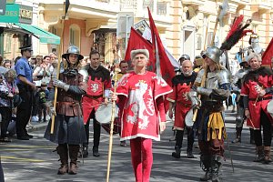 Historický průvod v rámci oslav zahájení 665. lázeňské sezóny v Karlových Varech.