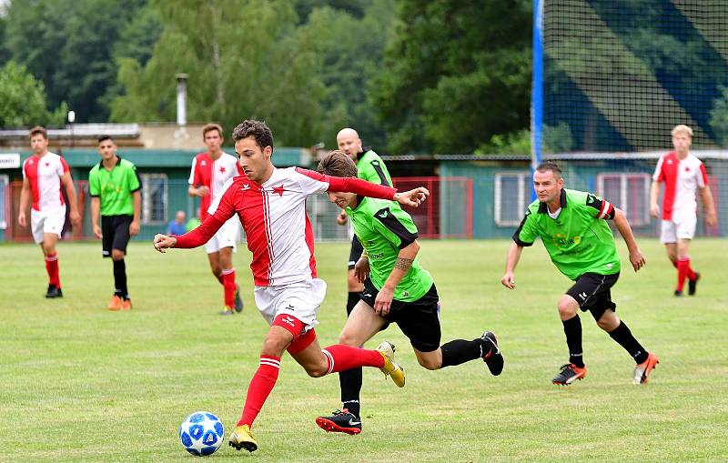 V Nové Roli triumfovala na 58. ročníku Memoriálu Jiřího Balouna rezerva karlovarské Slavie.