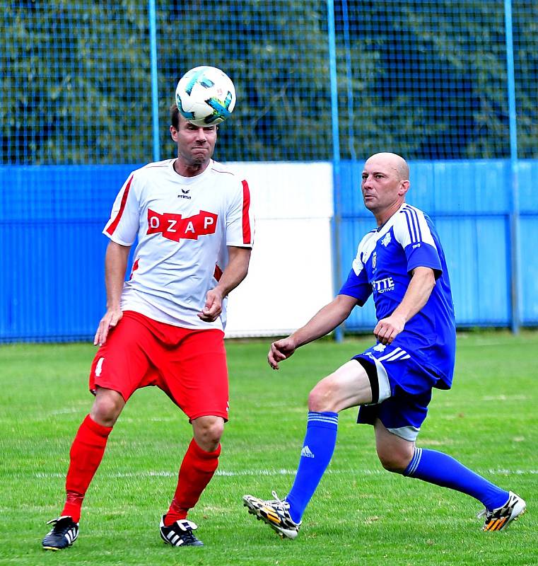 Třetí domácí výhru si připsal na svůj účet nejdecký FK, který si poradil s týmem Toužimi v poměru 8:1.