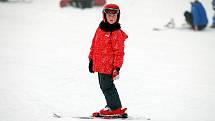 Kids Cup 2010. Na premiérovém Kids Cupu řádily lyžařské naděje. Obří slalom zvládli v miniareálu na Klínovci i ti nejmenší.