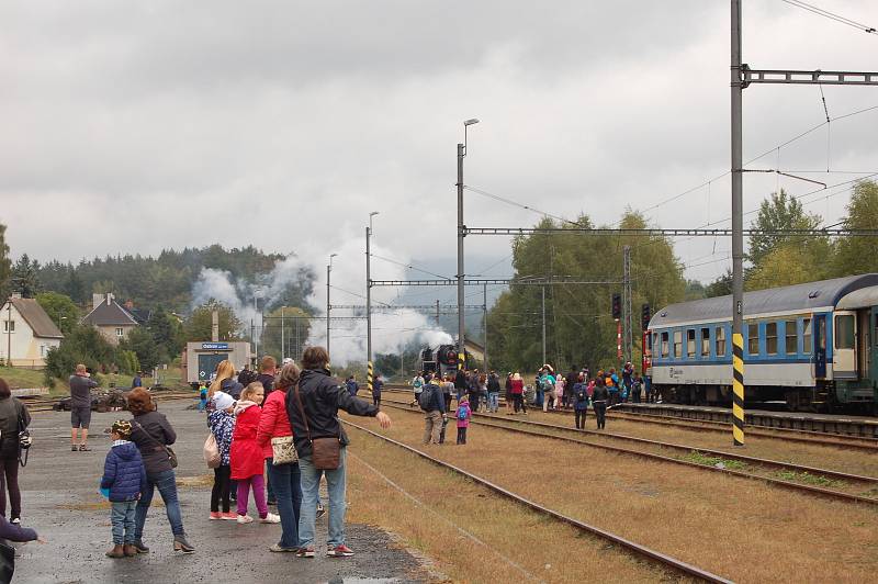 Karlovarsko zažilo v sobotu Den regionálních železnic.