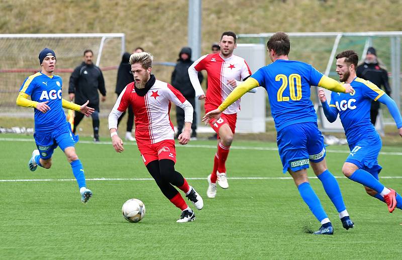 Bez fotbalu. Na individuální tréninky si museli během několika dní zvyknout fotbalisté napříč Karlovarským krajem.