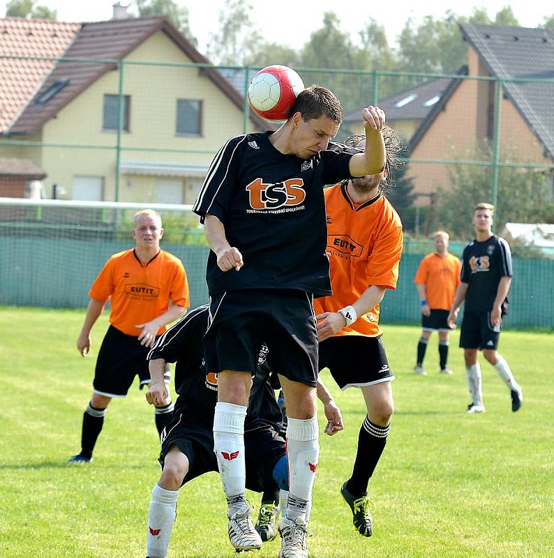 Po šesti letech se navrací zpět na krajskou fotbalovou mapu TJ KSNP Sedlec.