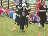 Požární sporty pro děti a mládež si užívali holky i kluci. Mezi týmy panovala skvělá atmosféra a zdravý soutěžní duch.
