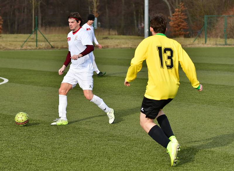 ZT Ostrov: Vintířov - Hroznětín 0:1 (0:0).