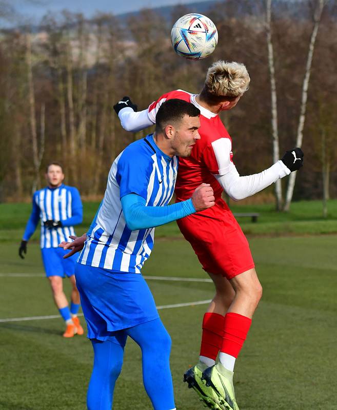 Ostrov udělal vítěznou tečku, porazil mladíky Slavie, slavil výhru 5:2.