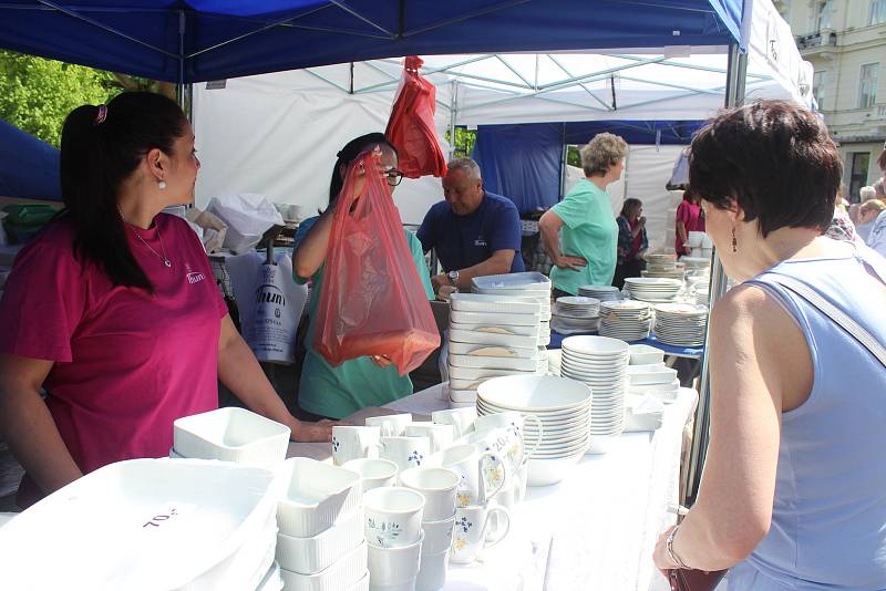 Porcelánové slavnosti, které se konají na jaře a na podzim, mívají v Karlových Varech velkou tradici.