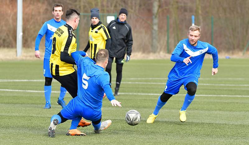 Předposledním kolem pokračoval o víkendu ostrovský Memoriál Karla Příhody, když na pořadu byly tři zápasy.