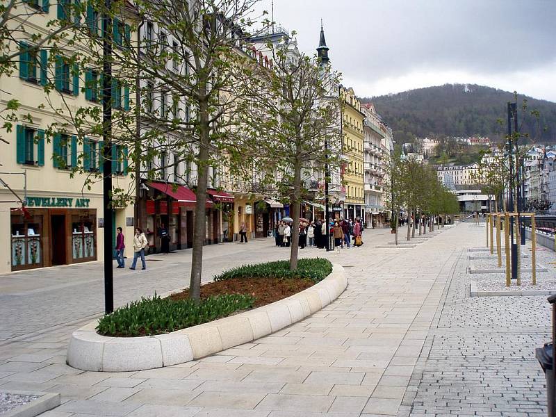 Karlovy Vary - revitalizace lázeňského území Tržiště - Stará Louka