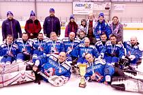 I ve druhém utkání bronzové série uspěli hráči SKV Sharks Karlovy Vary, když na ostrovském zimním stadionu pokořili pražskou Spartu, tentokrát v poměru 6:1, tím tak ovládli celou sérii, kterou vyhráli 2:0.