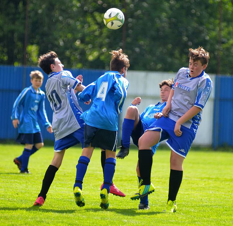 Okresní přebor starších žáků: Nejdek – Žlutice 11:4 (7:2). 