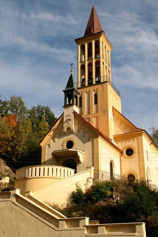 Kostel v Dalovicích
