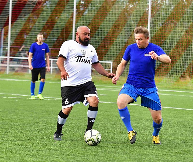 Fotbalovou Zaměstnaneckou ligu Karlovarského deníku vyhrály Františkovy Lázně Aquaforum a.s., které ve finále porazily Heinz-Glas Decor s.r.o. 2:1. Bronz pak připadl týmu Pressol Tschesien s.r.o, který porazil Thun 1794 a.s. 4:0.