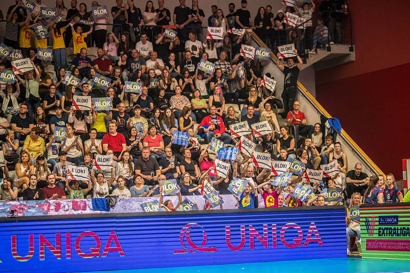 Karlovarsko vyhrálo v Praze 3:1 na sety a srovnalo finálovou sérii na 2:2. VK Lvi Praha/David Kratochvíl