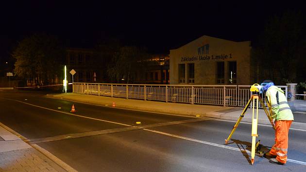 Kvůli zatěžkávací zkoušce byl most kpt. Jaroše v noci z pátka na sobotu uzavřen.