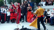 Maškarní ples na setkání šlechty v Karlových Varech