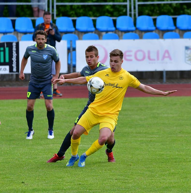 Chebská Hvězda porazila v derby v rámci Fortuna divize A Mariánské Lázně 3:1.