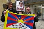 Vlajka pro Tibet v Karlových Varech.