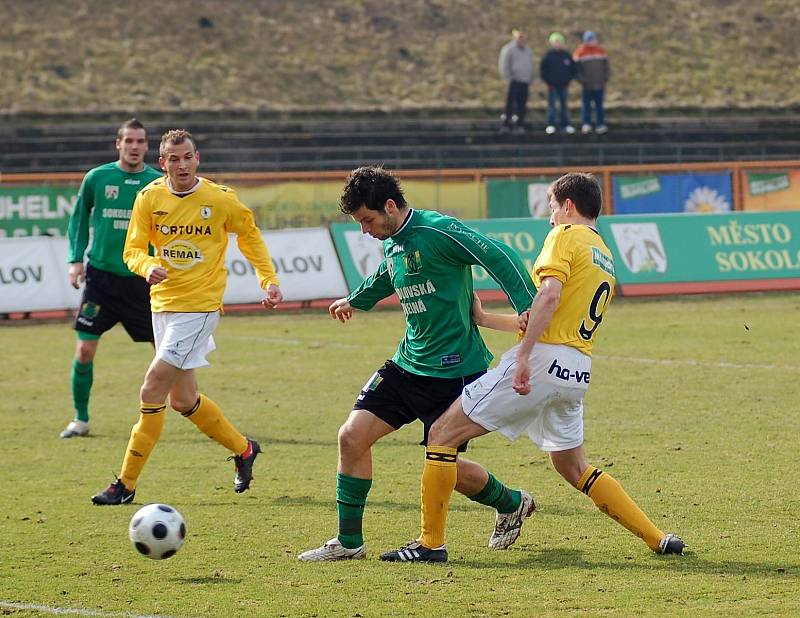 Sokolov se střetl s Bohemians na svém hřišti v rámci II. ligy v roce 2009, kdy prohrál 1:2. Na utkání si našlo cestu 2860 diváků.