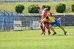 Karlovarská Slavia zakončila anglický týden na půdě Benešova prohrou 1:2.