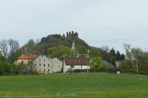 Andělská Hora je zřícenina hradu na kopci Andělská hora v obci Andělská Hora nedaleko Karlových Varů.