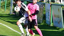 Fotbalisté Karlovy Vary-Dvory dosáhli v podzimní části již na sedmou výhru, když v dohrávce 6. kola I. A třídy porazili Skalnou 4:3.