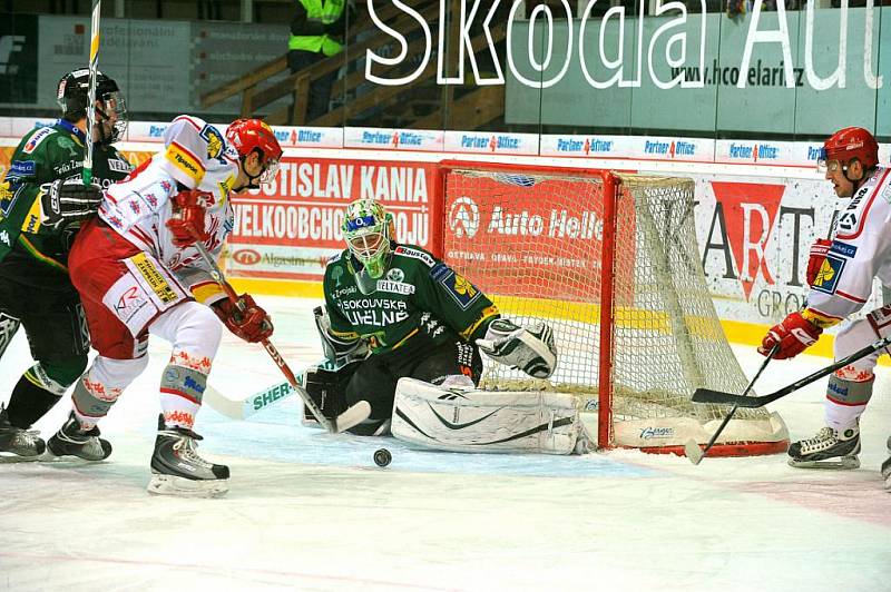 Zápas 46. kola hokejové extraligy HC Oceláři Třinec – HC Energie Karlovy Vary.