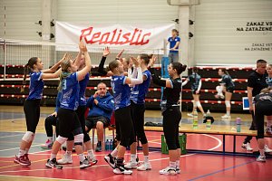 Dívky VK Realistic Karlovy Vary U16 braly na kvalifikaci MČR druhé místo.