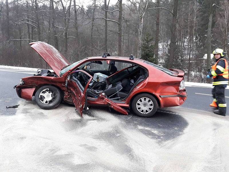 Vážná dopravní nehoda u Olšových Vrat.